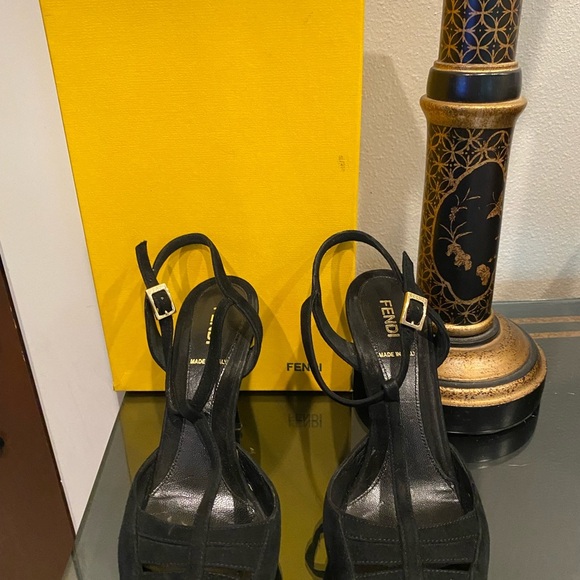 FENDI Black Suede HH Sandals, Pre owned 7 1/2 m - Picture 5 of 7